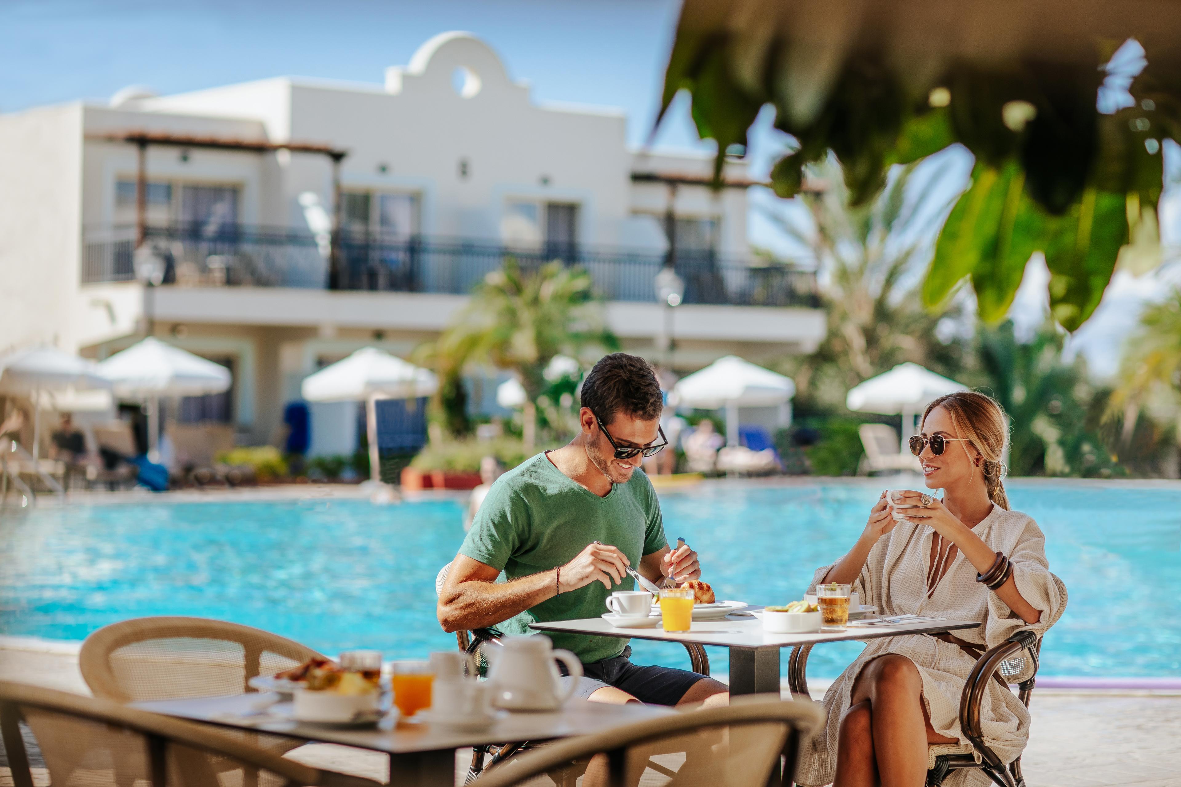 Louis Paphos Breeze Hotel Klorakas Exterior foto