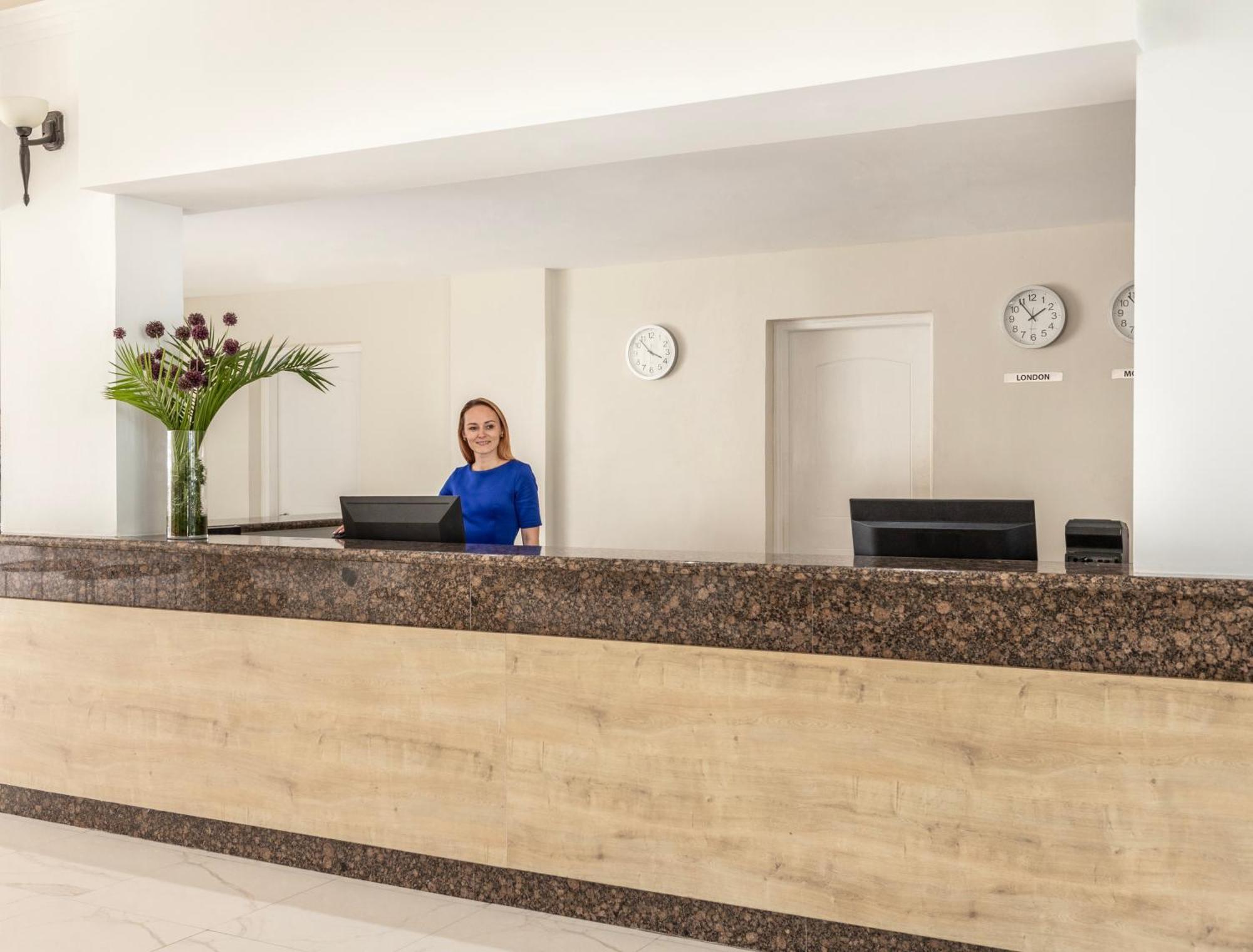 Louis Paphos Breeze Hotel Klorakas Exterior foto