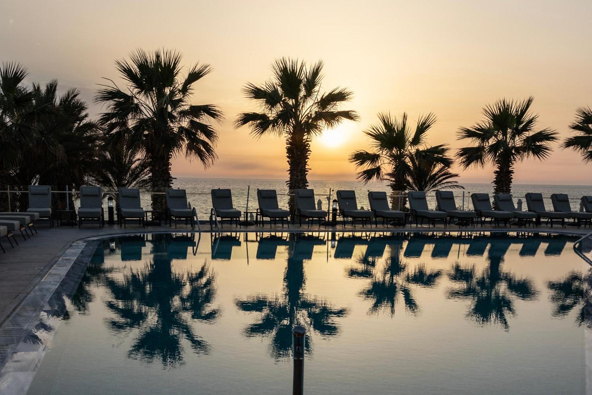 Louis Paphos Breeze Hotel Klorakas Exterior foto