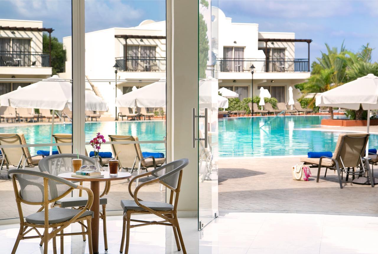 Louis Paphos Breeze Hotel Klorakas Exterior foto